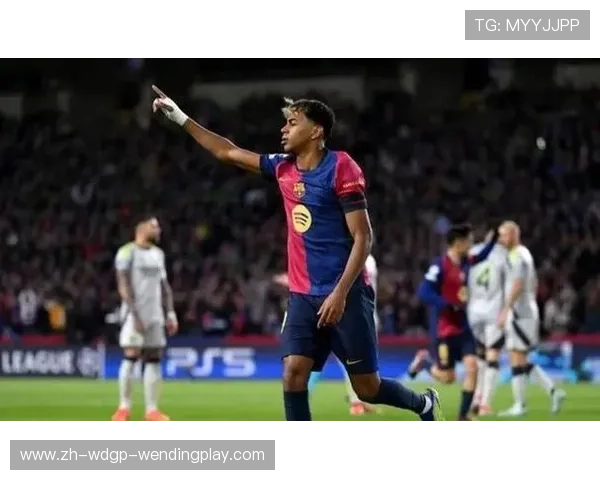 欧冠巴萨总分2-3出局亚马尔神情无奈引球迷关注